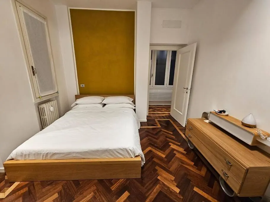 Centro Storico-Corso Canalgrande-Modena Casa-Del-Teatro Apartment Italy